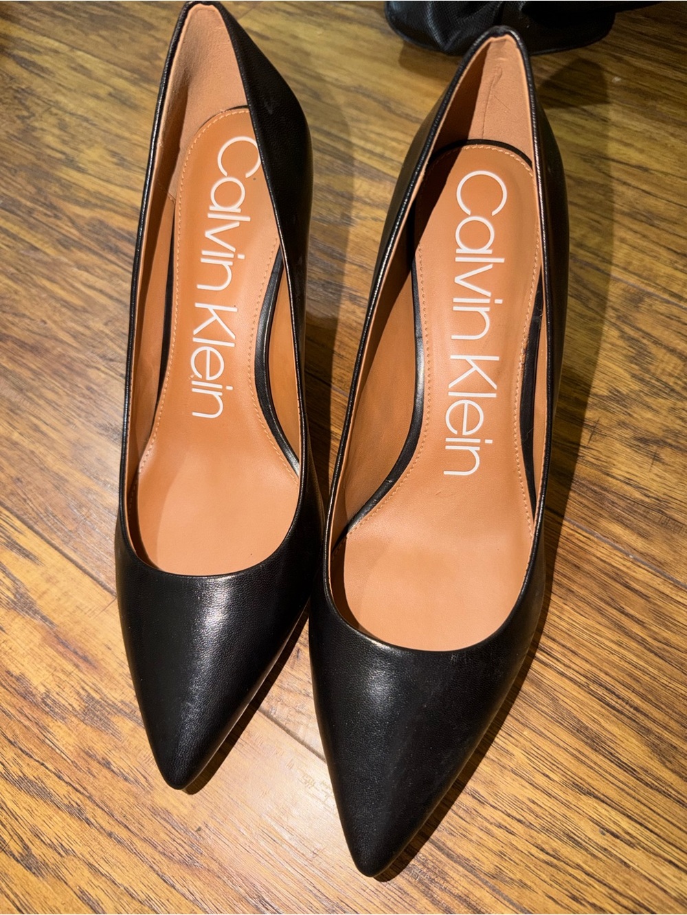 Calvin Klein Black Leather Pointed Toe Pumps - Size 10W